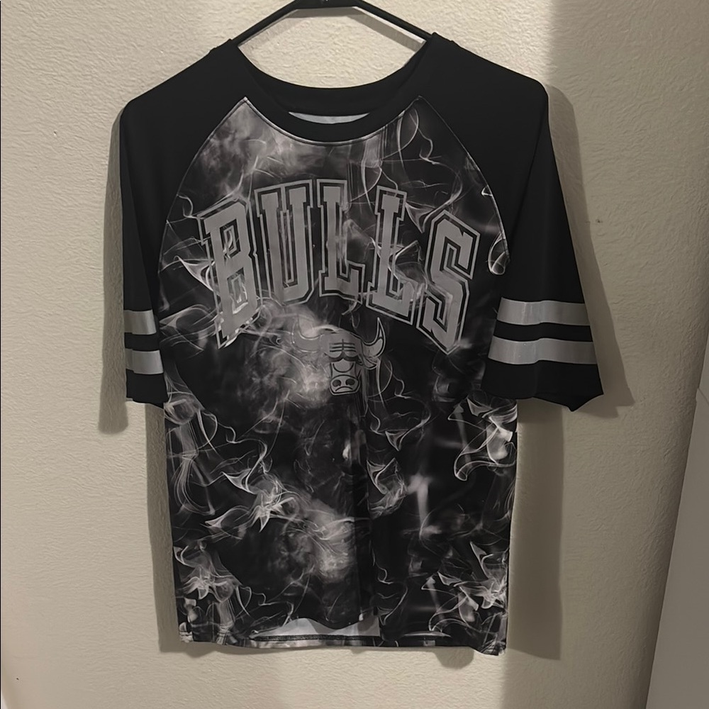 NBA Black and Gray Bulls Short Sleeve Tee